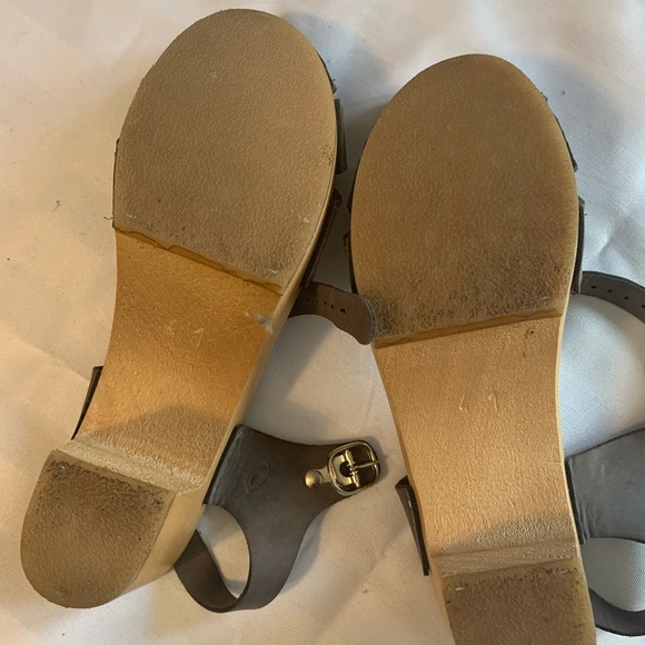 Leather clogs - Picture 5 of 5